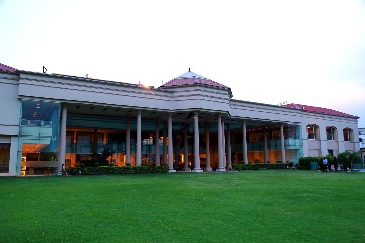The Cabbana Resort & Spa Phagwara Exterior photo